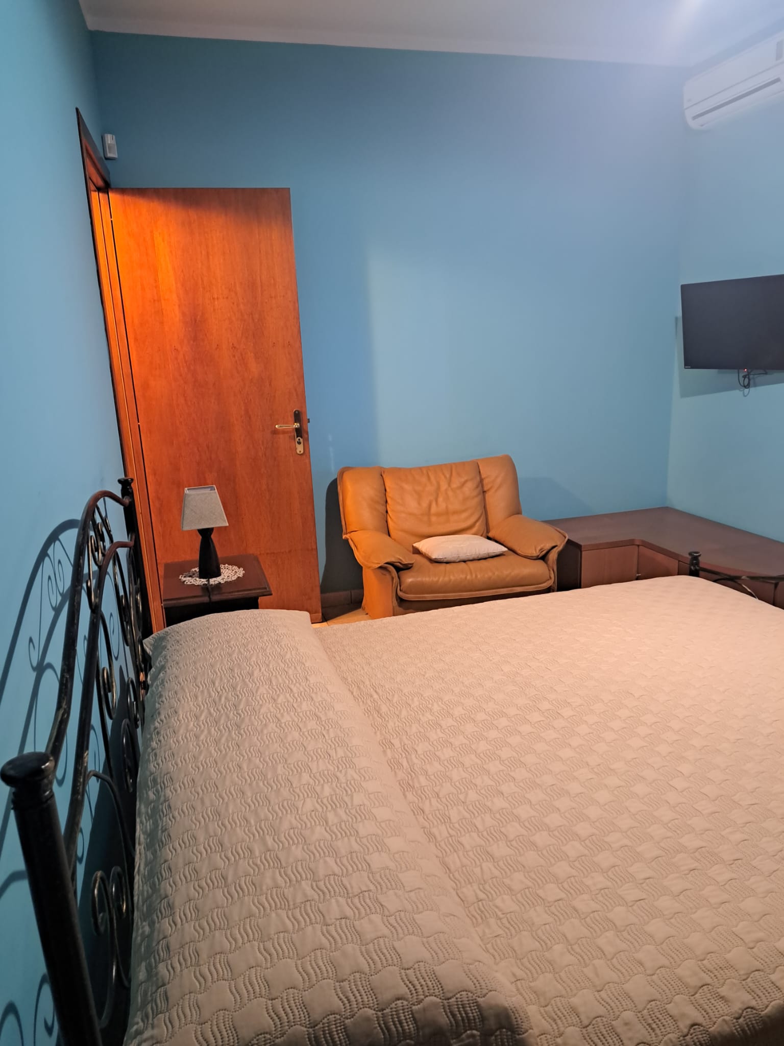 Villa Musica - Camera da letto con arredi tradizionali salentini - 8