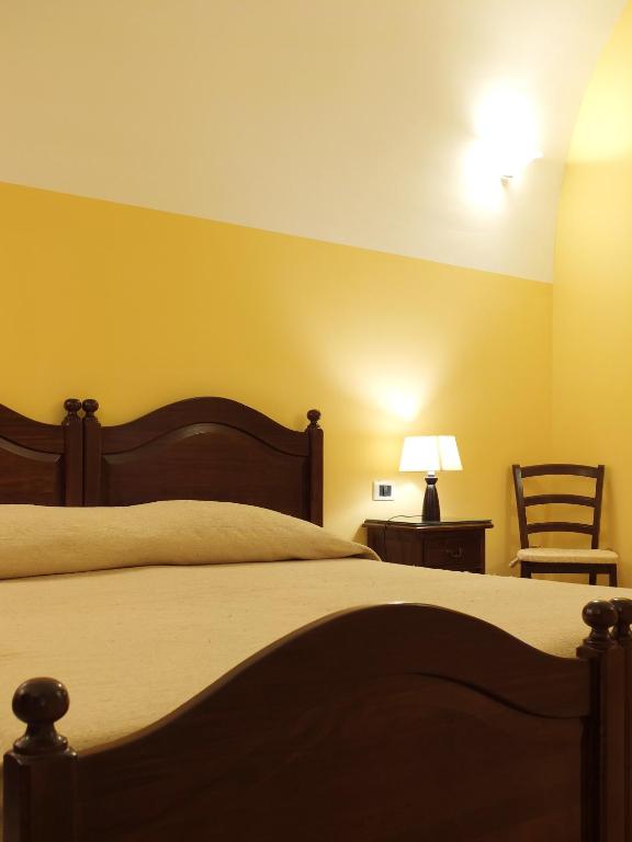 Villa Musica - Camera da letto con arredi tradizionali salentini - 13