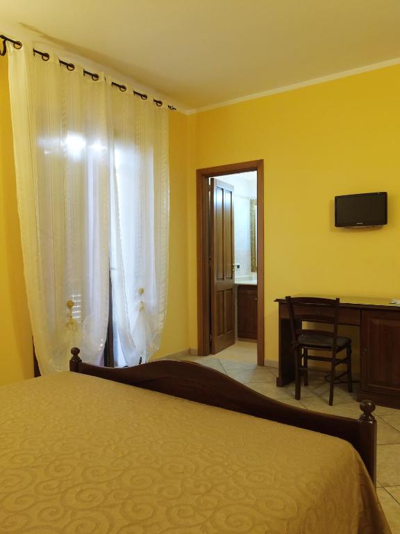 Villa Musica - Camera da letto con arredi tradizionali salentini - 40