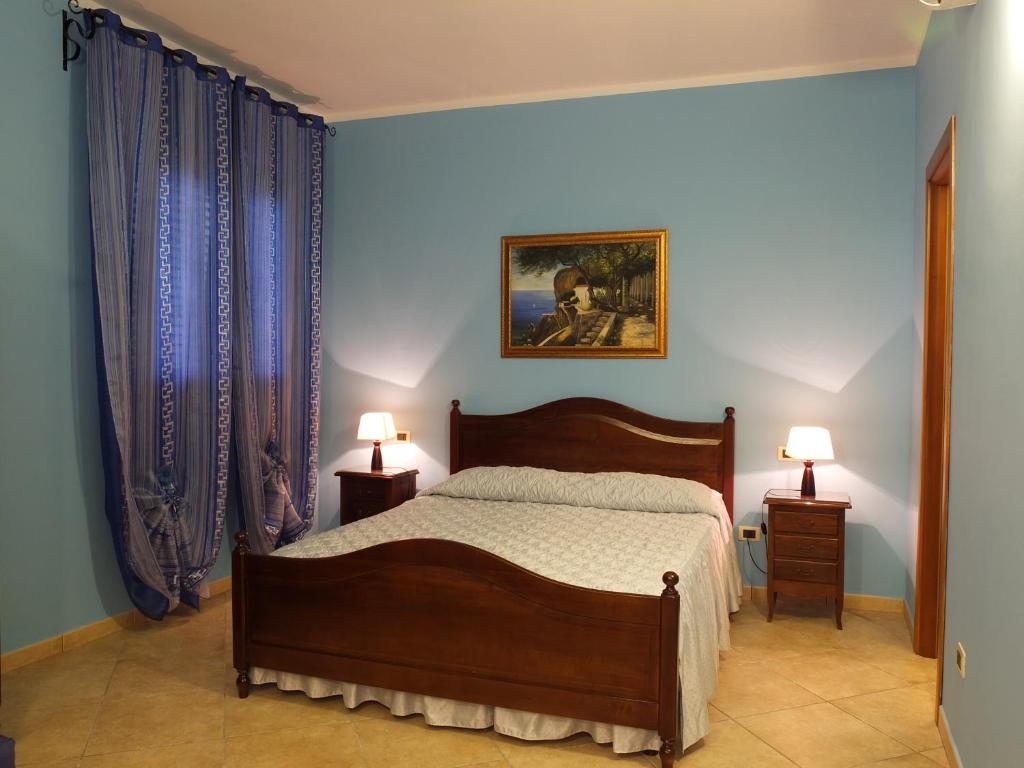 Villa Musica - Camera da letto con arredi tradizionali salentini - 53