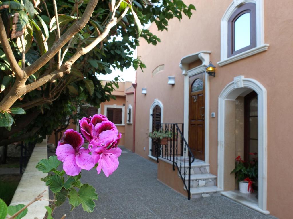 Facciata di Villa Musica - dimora storica a Sannicola